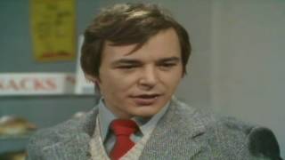 Mind Your Language Season 1 Episode 10 Hello Sailor [upl. by Elidad]