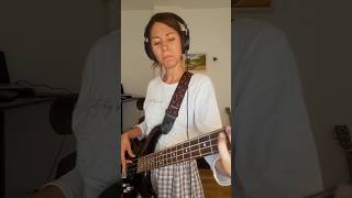 Måneskin  ZITTI E BUONI  Bass Cover 🎸🎶💯😎 bass basscover maneskin bassmusic music bassist [upl. by Bliss781]