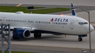 40 Airplane Takeoffs at Detroit Metro Airport [upl. by Hanny]