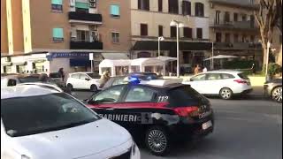 Scazzottata a piazza Calamatta coinvolte tre persone [upl. by Anelys]