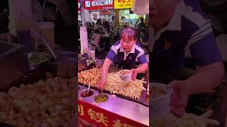 秘制鐵板香豆腐，夜市生意最好的攤位之一！shorts streetfood chinastreetfood chinafood 铁板烧 鐵板燒 豆腐 夜市小吃 夜市美食 [upl. by Aneleairam]