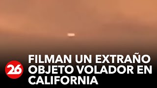 ESTADOS UNIDOS  ¿Un ovni sobre California filman un extraño objeto volador en la ciudad [upl. by Yennep850]