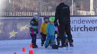 20180110 EUROTrip 201718 Zuschauer beim Training der Jüngsten des Eishockeyclubs Holzkirchen [upl. by Haily]