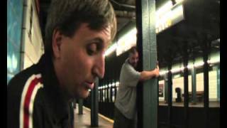 Soffiata di naso in subway a New York [upl. by Conrado]