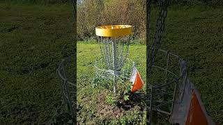 Suunnistusfrisbeegolf [upl. by Enyluqcaj]