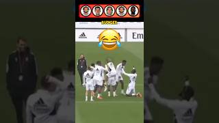 Everyone Nutmegs Vinicius Junior 👀 [upl. by Sobel127]