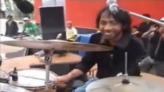 Murry Koes Plus Drum Solo  Drummer Legendaris Indonesia [upl. by Mendelsohn628]