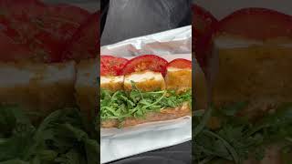 Simple chicken sandwich chickensandwich sandwich health healthyeating [upl. by Parfitt]