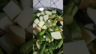 Barbati aalu ki easy recipe 😋viralvideo food subscribe ritudfoodie youtubeshorts [upl. by Bamford]