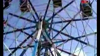 human Powered Ferris Wheel in Myanmar Hung Chu [upl. by Gherardo]