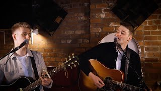 Belter  Gerry Cinnamon  With Every Heartbeat  Robyn The Mac Bros LIVE acoustic cover [upl. by Dion923]