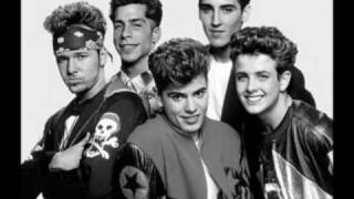 NKOTB New Kids On The Block Sing quotStep By Stepquot Live in Concert Strahan and Sara 2019 HD 1080p [upl. by Yenaled641]