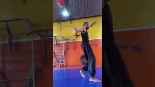 Em progresso🥋🤸🏽‍♂️kungfu treino [upl. by Leamse]