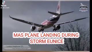 MAS PLANE LANDING DURING STORM EUNICE [upl. by Torbart421]