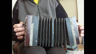 Galopede  Dt Concertina ca 1880  76 Töne  alter Zustand spielbar [upl. by Montgomery424]