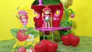 Strawberry Shortcake Berry Bitty Clubhouse Hasbro Review [upl. by Inaliel]