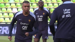 Foot libéré par son transfert au Real Madrid Mbappé règle ses comptes avec le PSG  AFP [upl. by Lleval524]