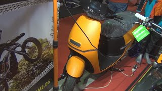 Horwin EK1 Electric Scooter 2022 Exterior and Interior [upl. by Nirro]