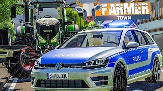 LS19 FarmerTown 81 Banker baut Unfall  FENDT abgeschleppt  LANDWIRTSCHAFTS SIMULATOR 19 [upl. by Christina]