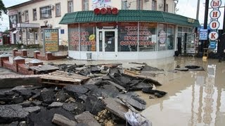 Death toll climbing in Russia floods [upl. by Maya907]