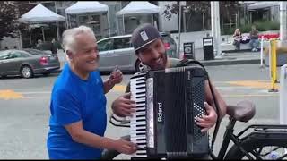 Anoushiravan Rohani with a Street Player in Vancouver Canada انوشیروان روحانی با نوازنده خیابانی [upl. by Vite655]