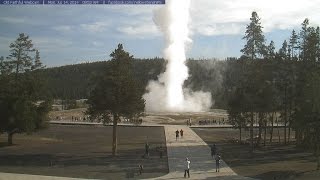 7152014  HD Yellowstone  Old Faithful  Geyser erupts Mushroom Cloud  larger than quotnormalquot [upl. by Anirahtak]