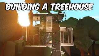 BUILDING A TREEHOUSE IN BLOXBURG [upl. by Rats]