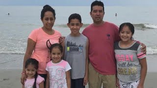 Mom of 4 Deported to Mexico After She Was Caught Driving Without a License [upl. by Ainoloppa888]