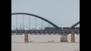 VisakhapatnamRajahmundry and Godavari River Indian Railways in Andhra Pradesh [upl. by Carry]