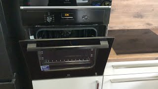 Electrolux EOF3H50BK oven  clock sett [upl. by Rubin913]