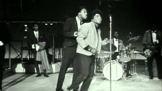 James Brown performs quotPlease Please Pleasequot at the TAMI Show Live [upl. by Nodnart]