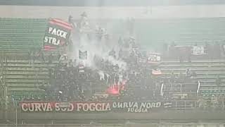 PALERMOFOGGIA  ULTRAS FOGGIA SOTTO UNA PIOGGIA INCESSANTE CANTANO PER 90 MINUTI RISPETTO [upl. by Eriuqs]