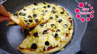 5 Minuten Pizza selber machen 🍕 OHNE OFEN amp HEFE Pfannenpizza  Pizza selber machen [upl. by Reni]