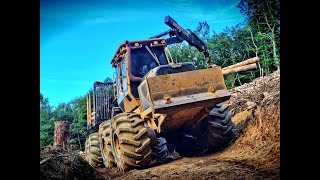 🌲TCI 1075C • THE big Canadian • The BIGGEST Forwarders • Forwarder in Action • Big Machine 🌲 [upl. by Anuahsat]