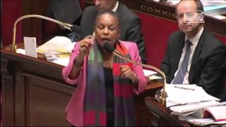 Quand Christianne Taubira déclame un poème de Léon Gontran DAMAS [upl. by Reinold]