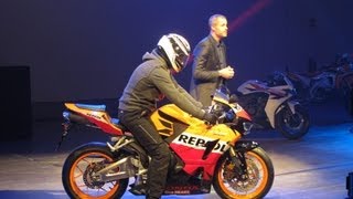 Eicma 2012 Honda präsentiert Neuheiten in Mailand [upl. by Yuji]