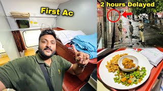 Rajdhani Express ke Track mein Problem 😨 Restaurant Style First AC irctc food  Indian Railways [upl. by Onitsuaf]