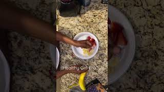 How to Make a Pitaya Bowl ♡ [upl. by Rod]