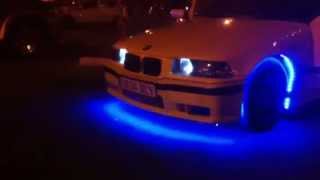 Tira leds en los bajos de un coche chasis ruedas [upl. by Ballou]