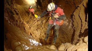 Espeleología Sistema Sima Gesm  Sima de la Luz Exploraciones 2012 [upl. by Ogdan477]