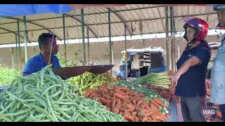 A Sri Lankan village weekly fair [upl. by Eahsel]