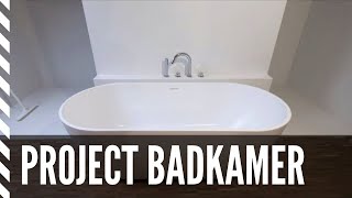 Project badkamer  Epoxy gietvloer naadloze afwerking douche en vrijstaand bad op parket van eik [upl. by Jesus759]