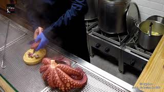 Pulpo a feira do carballiño [upl. by Anaihsat]