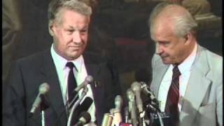 Boris Yeltsin Visits Johns Hopkins  1989 [upl. by Remliw]