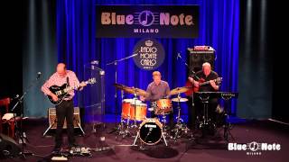 John Scofield Trio  Lawns  Live  Blue Note Milano [upl. by Aehsel]