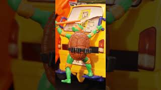 Superfly verpest de pizza van de Ninja Turtles  TMNTfiguren  shorts [upl. by Stagg]