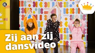 Zij aan zij dansvideo zittend  Kinderen voor Kinderen [upl. by Cirda]