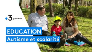 Autisme et scolarité une problématique quotidienne pour les familles [upl. by Dagmar]