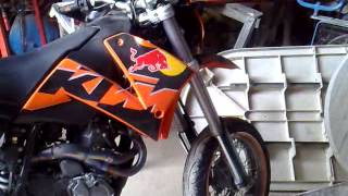 Ktm 640 LC4 full akrapovic  keihin  cams f1 [upl. by Enidaj]