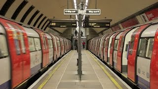 London Underground Narrow Platform at Clapham North Station [upl. by Beekman]